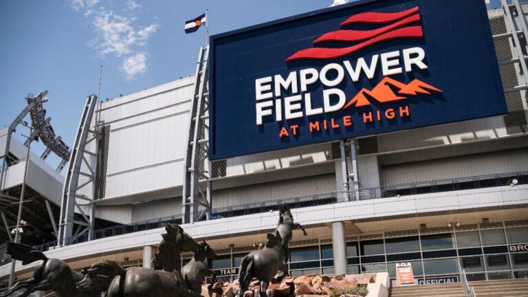 Broncos.jpg